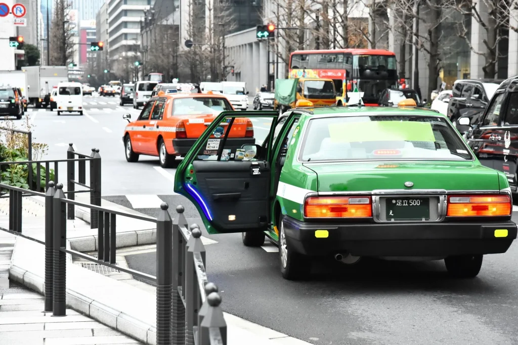 タクシー会社にルートサンプリングを導入し指名率とリピート率を向上！